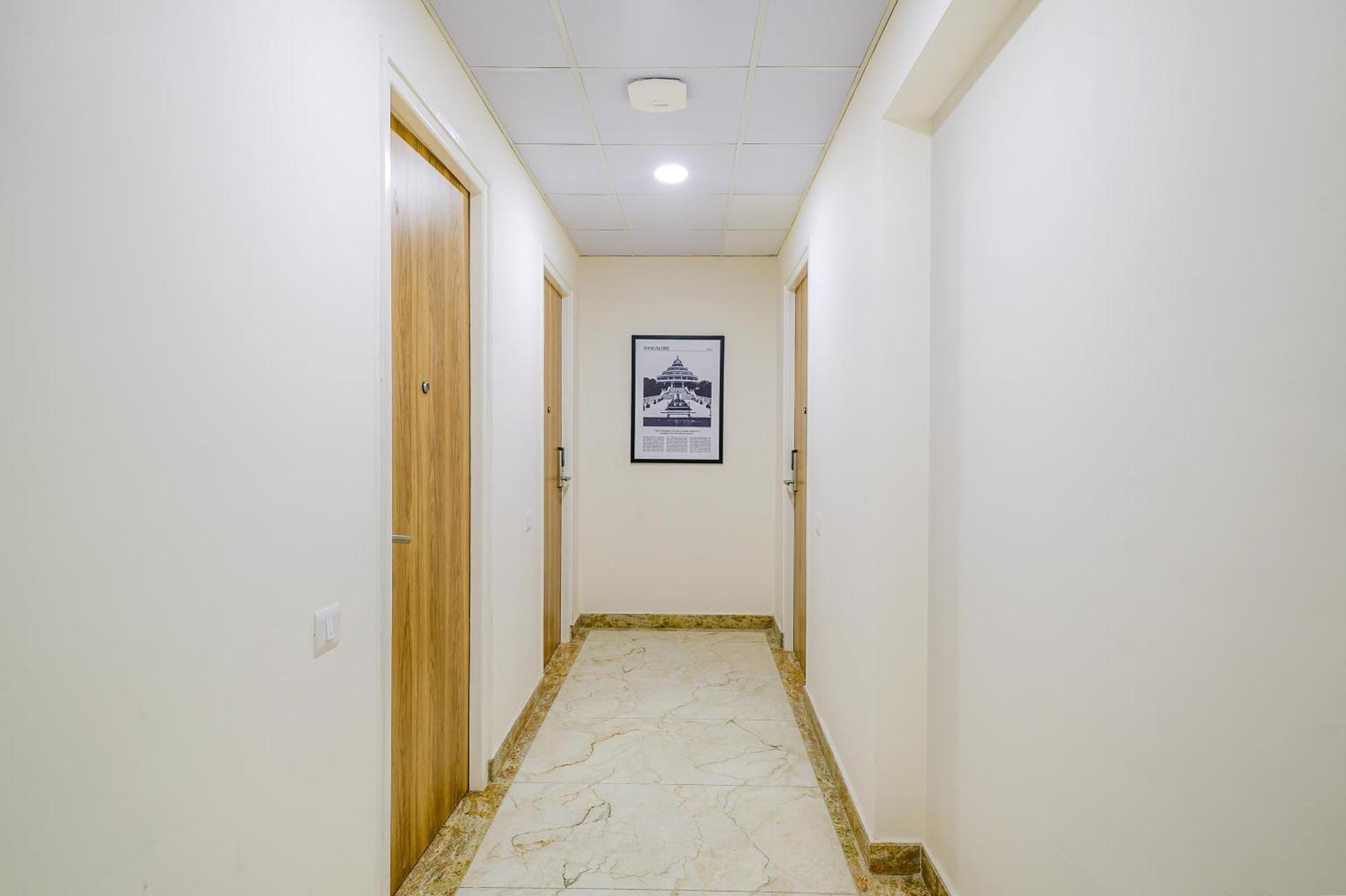 Wandr Hotel- Near Mg Road Bangalore Eksteriør billede